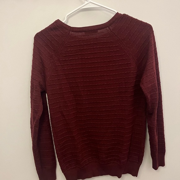 Knit burgundy sweater - Picture 3 of 3